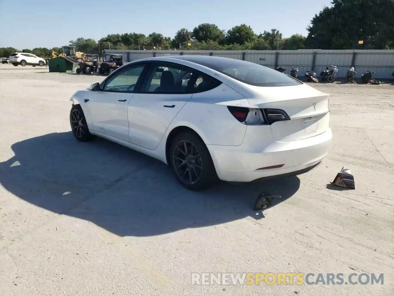 3 Photograph of a damaged car 5YJ3E1EA8MF052277 TESLA MODEL 3 2021