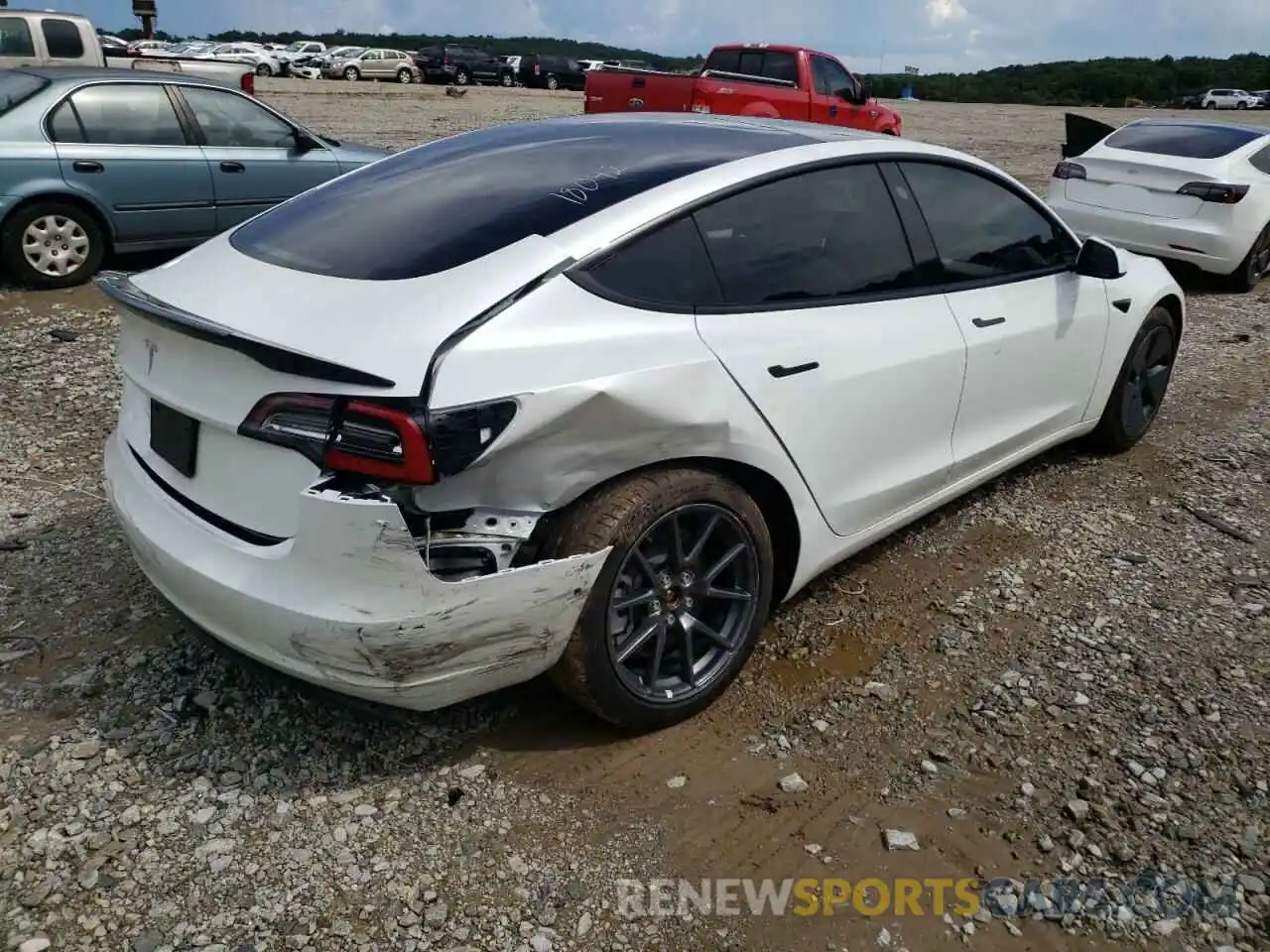 4 Photograph of a damaged car 5YJ3E1EA8MF087465 TESLA MODEL 3 2021