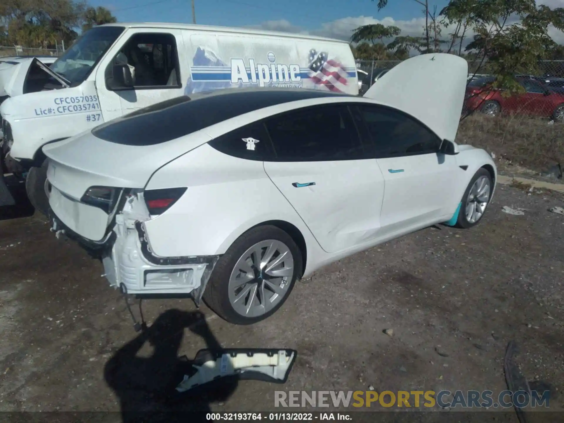 4 Photograph of a damaged car 5YJ3E1EA8MF870382 TESLA MODEL 3 2021