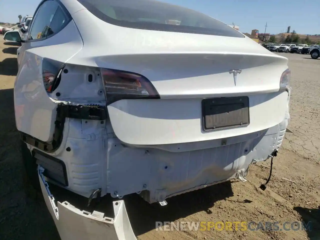 9 Photograph of a damaged car 5YJ3E1EA8MF873296 TESLA MODEL 3 2021