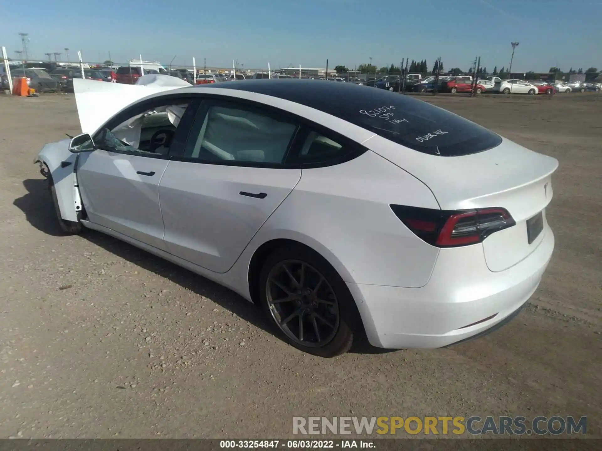 3 Photograph of a damaged car 5YJ3E1EA8MF874450 TESLA MODEL 3 2021