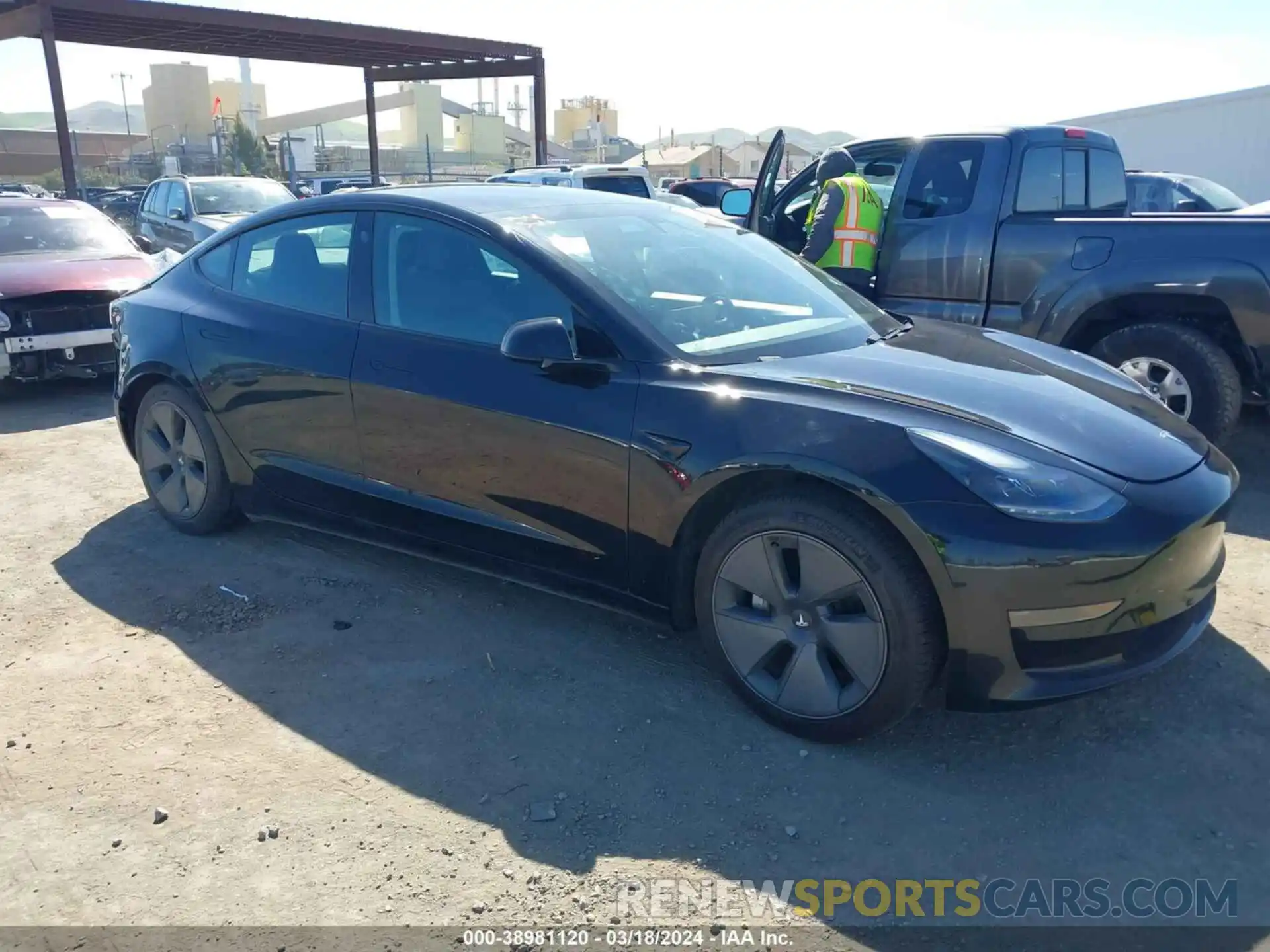 1 Photograph of a damaged car 5YJ3E1EA8MF878076 TESLA MODEL 3 2021