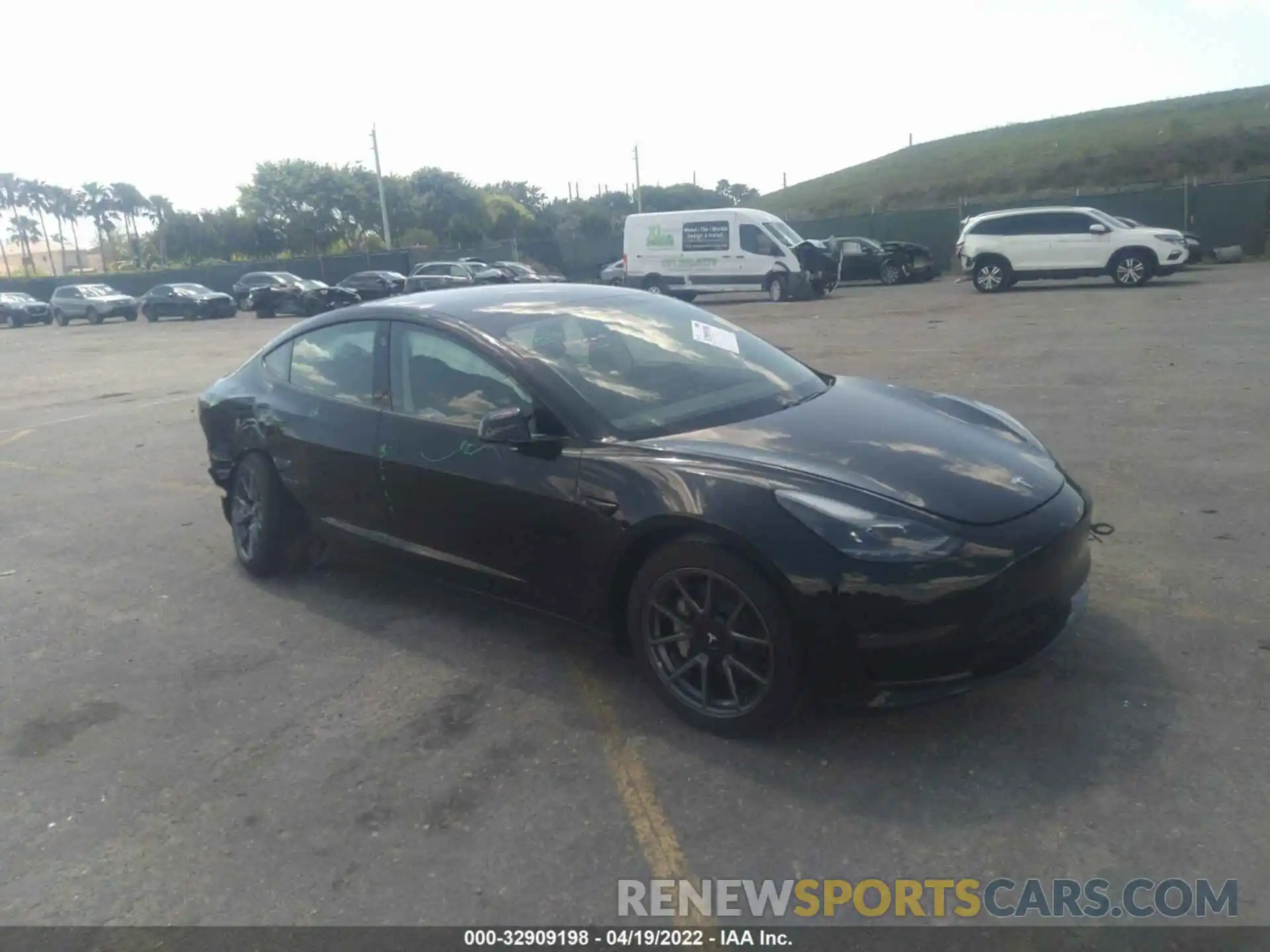 1 Photograph of a damaged car 5YJ3E1EA8MF907169 TESLA MODEL 3 2021