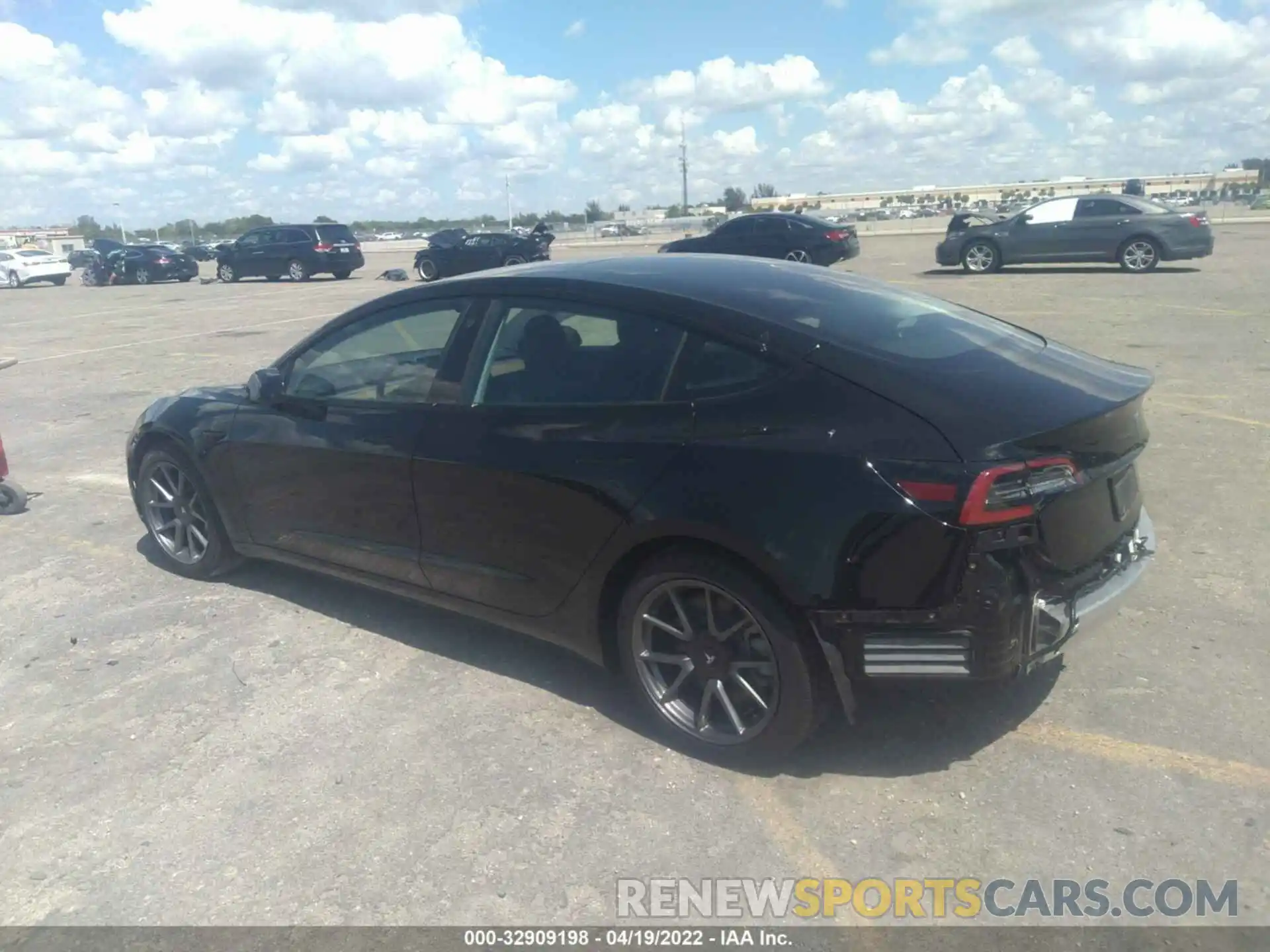 3 Photograph of a damaged car 5YJ3E1EA8MF907169 TESLA MODEL 3 2021