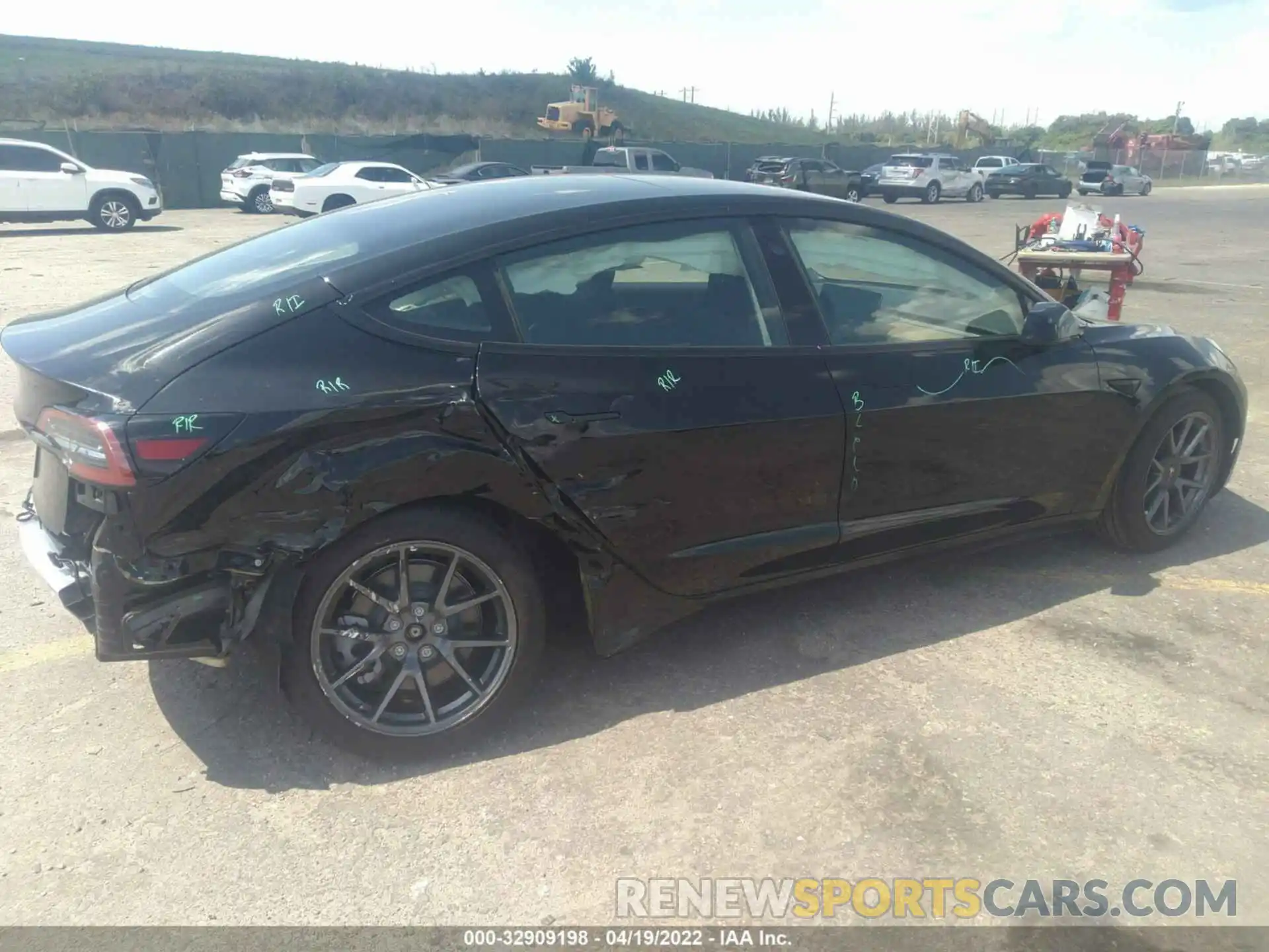 6 Photograph of a damaged car 5YJ3E1EA8MF907169 TESLA MODEL 3 2021