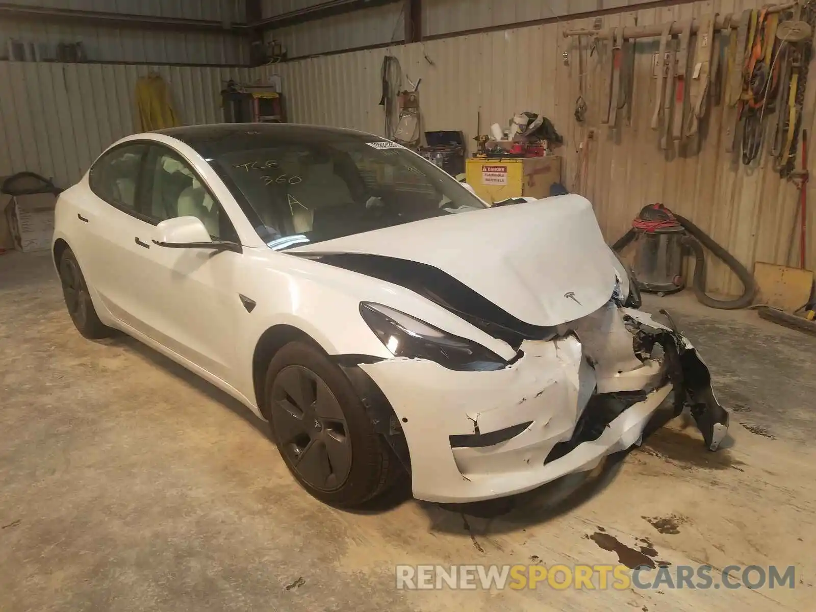 1 Photograph of a damaged car 5YJ3E1EA8MF917314 TESLA MODEL 3 2021