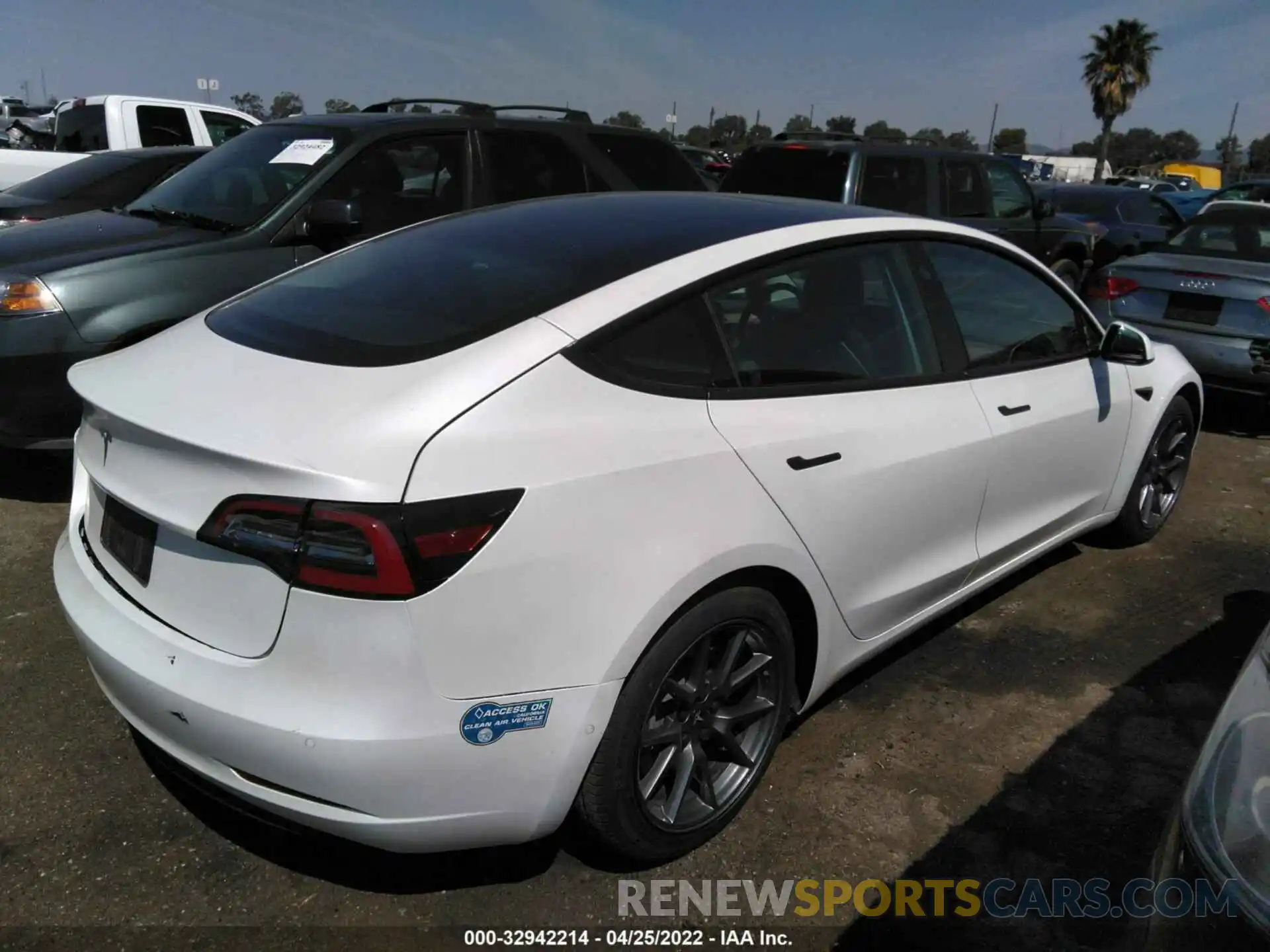 4 Photograph of a damaged car 5YJ3E1EA8MF961510 TESLA MODEL 3 2021