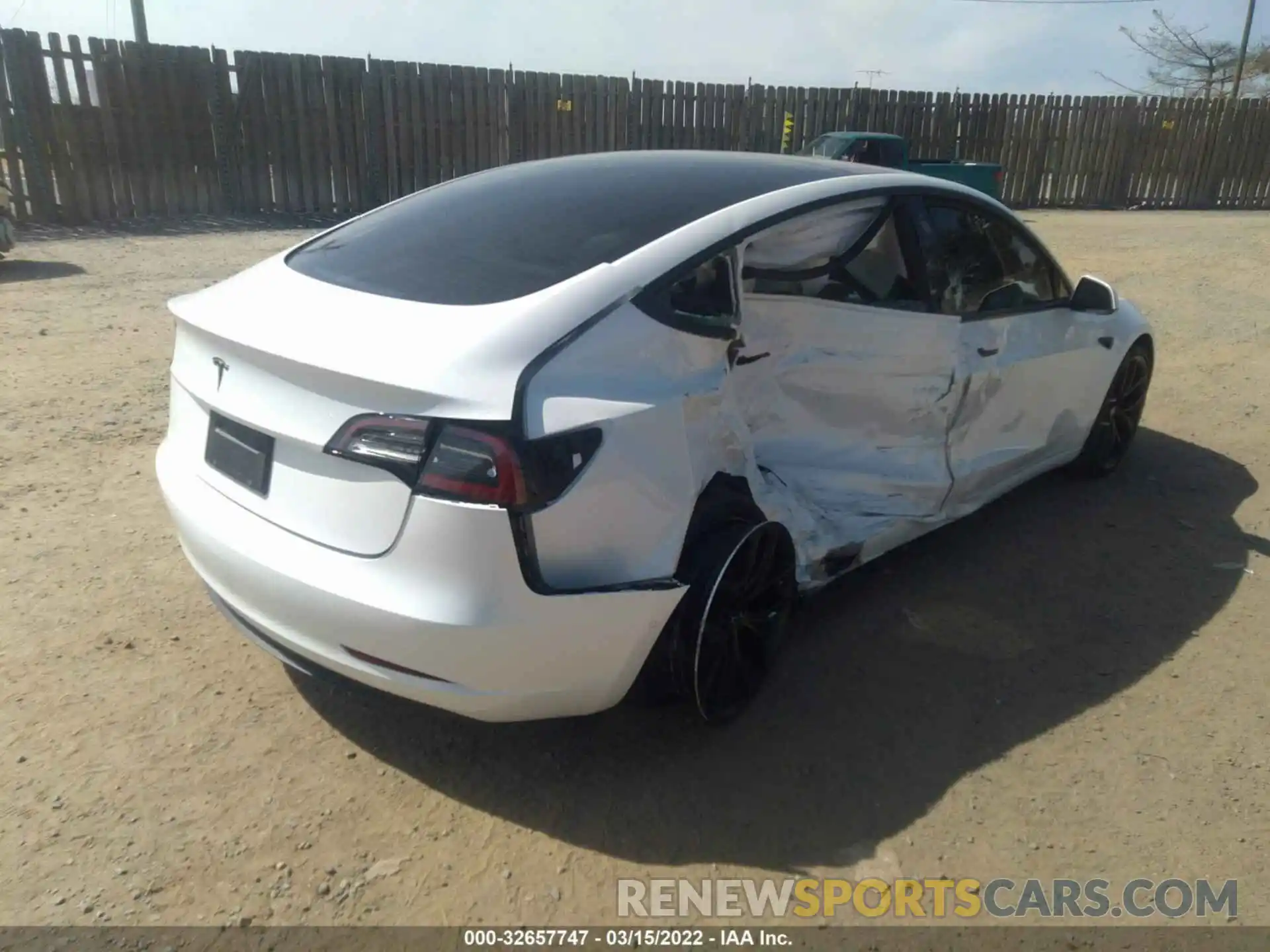 4 Photograph of a damaged car 5YJ3E1EA8MF989761 TESLA MODEL 3 2021