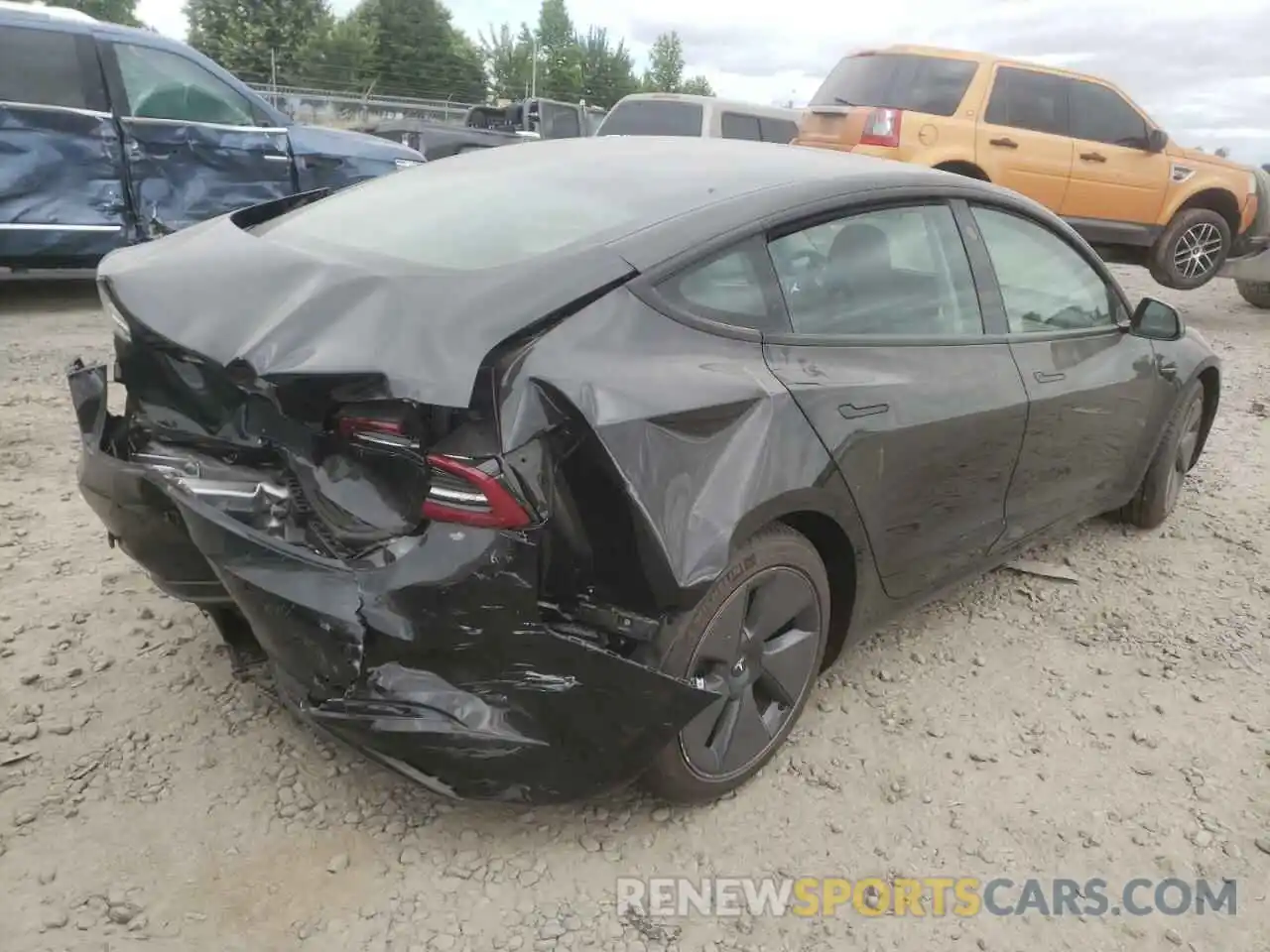 4 Photograph of a damaged car 5YJ3E1EA9MF017683 TESLA MODEL 3 2021