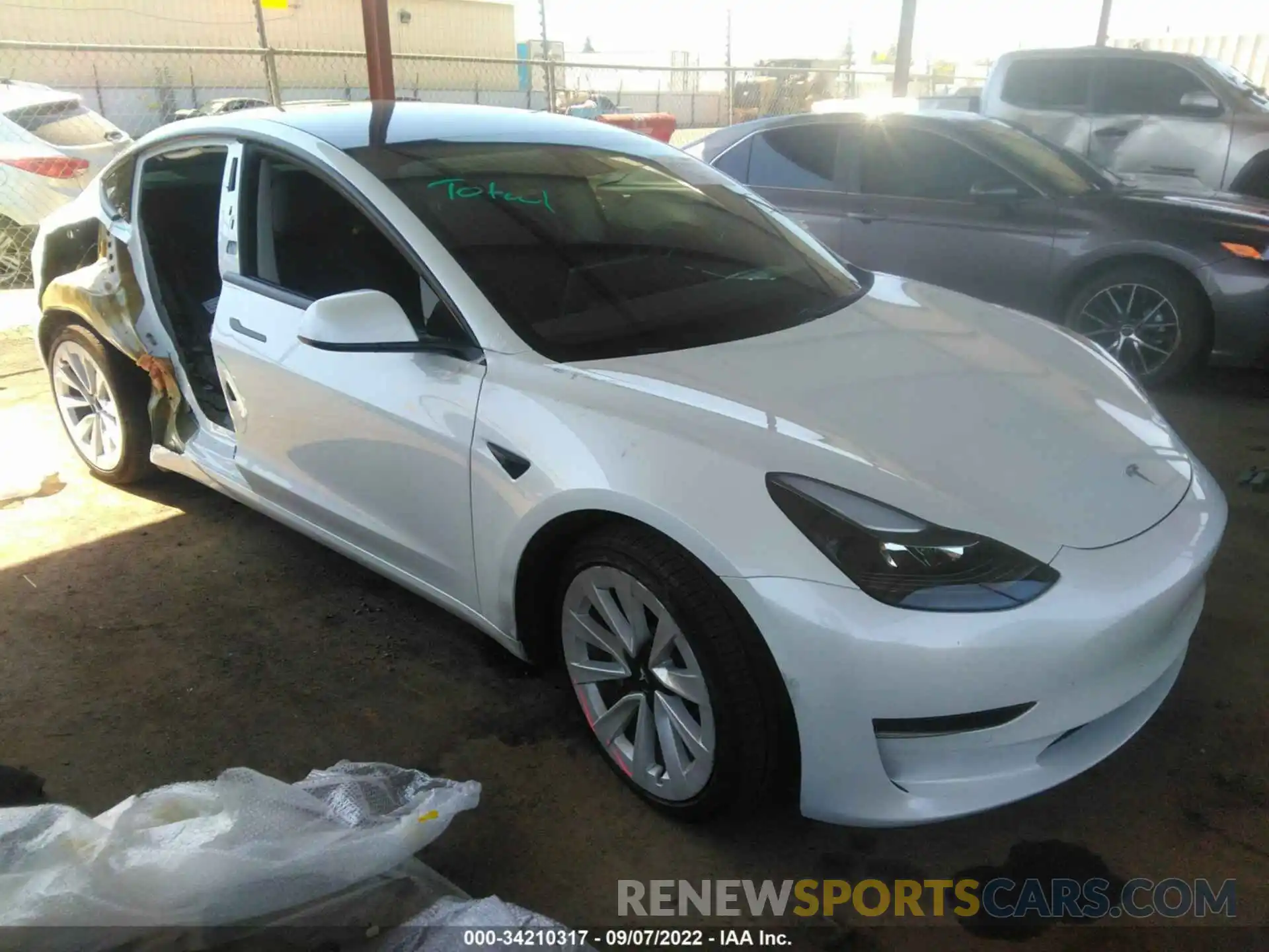 1 Photograph of a damaged car 5YJ3E1EA9MF018218 TESLA MODEL 3 2021