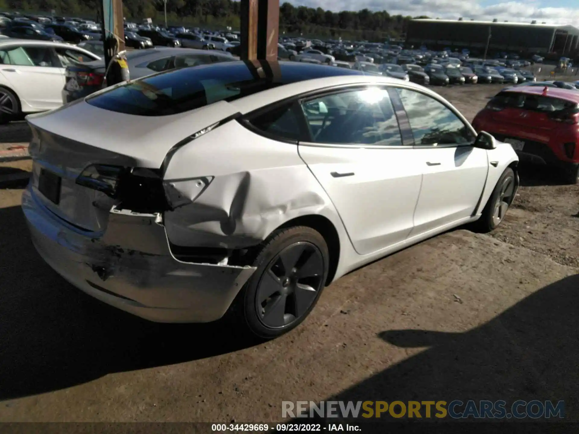 4 Photograph of a damaged car 5YJ3E1EA9MF021278 TESLA MODEL 3 2021