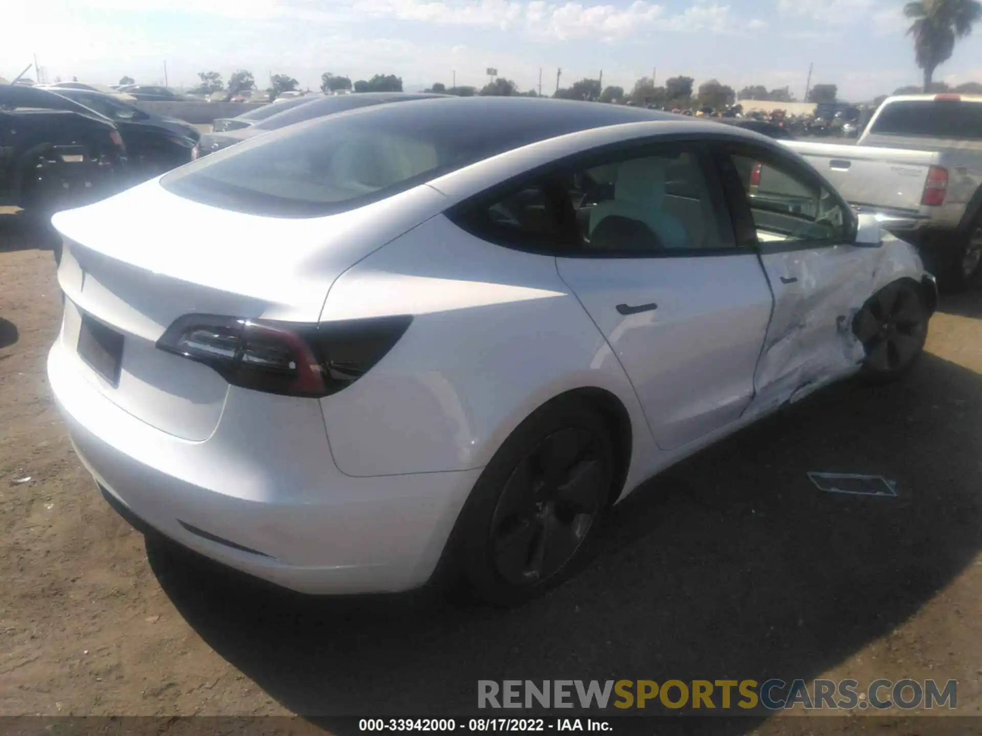 4 Photograph of a damaged car 5YJ3E1EA9MF054331 TESLA MODEL 3 2021