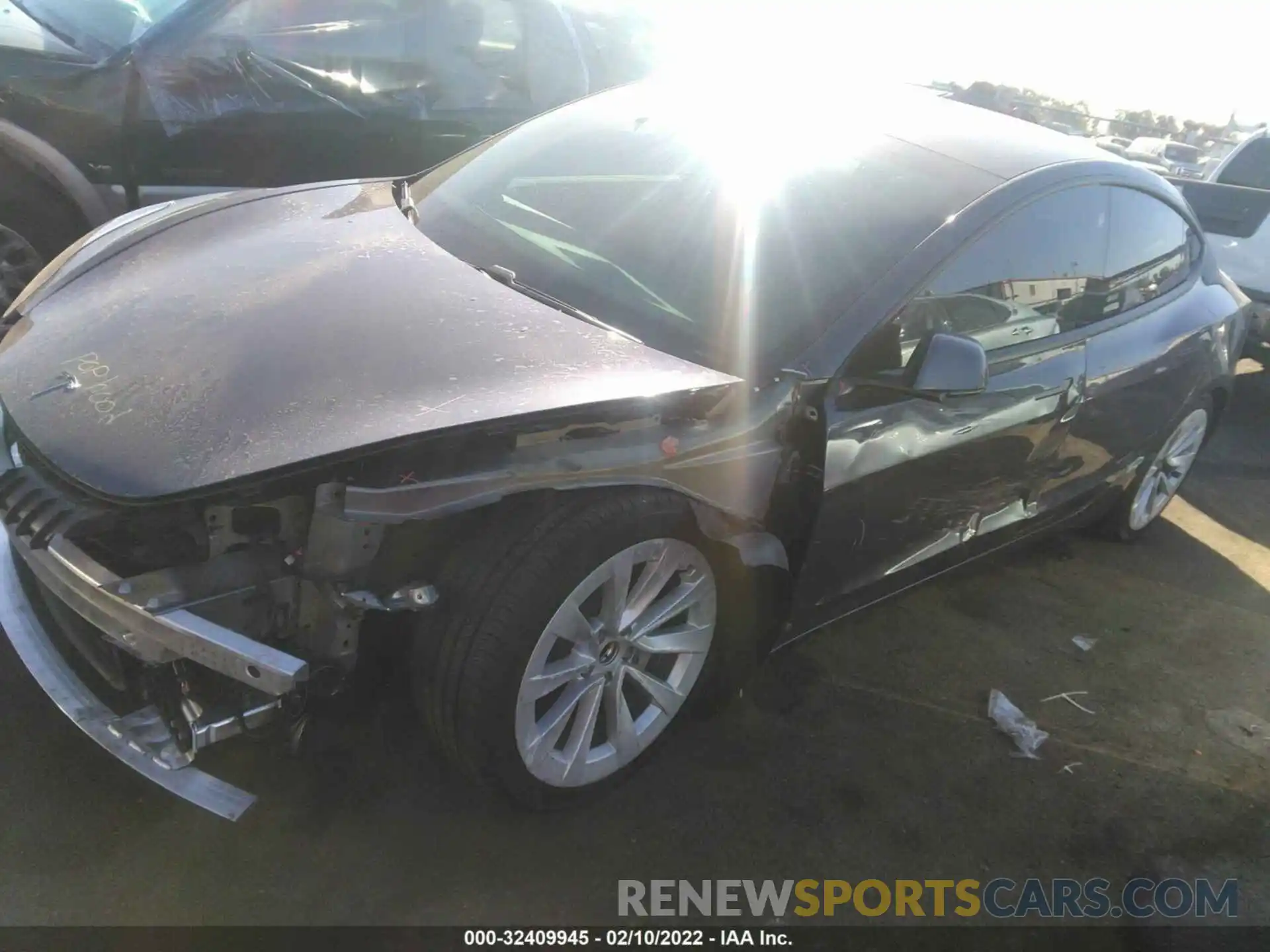 2 Photograph of a damaged car 5YJ3E1EA9MF067208 TESLA MODEL 3 2021