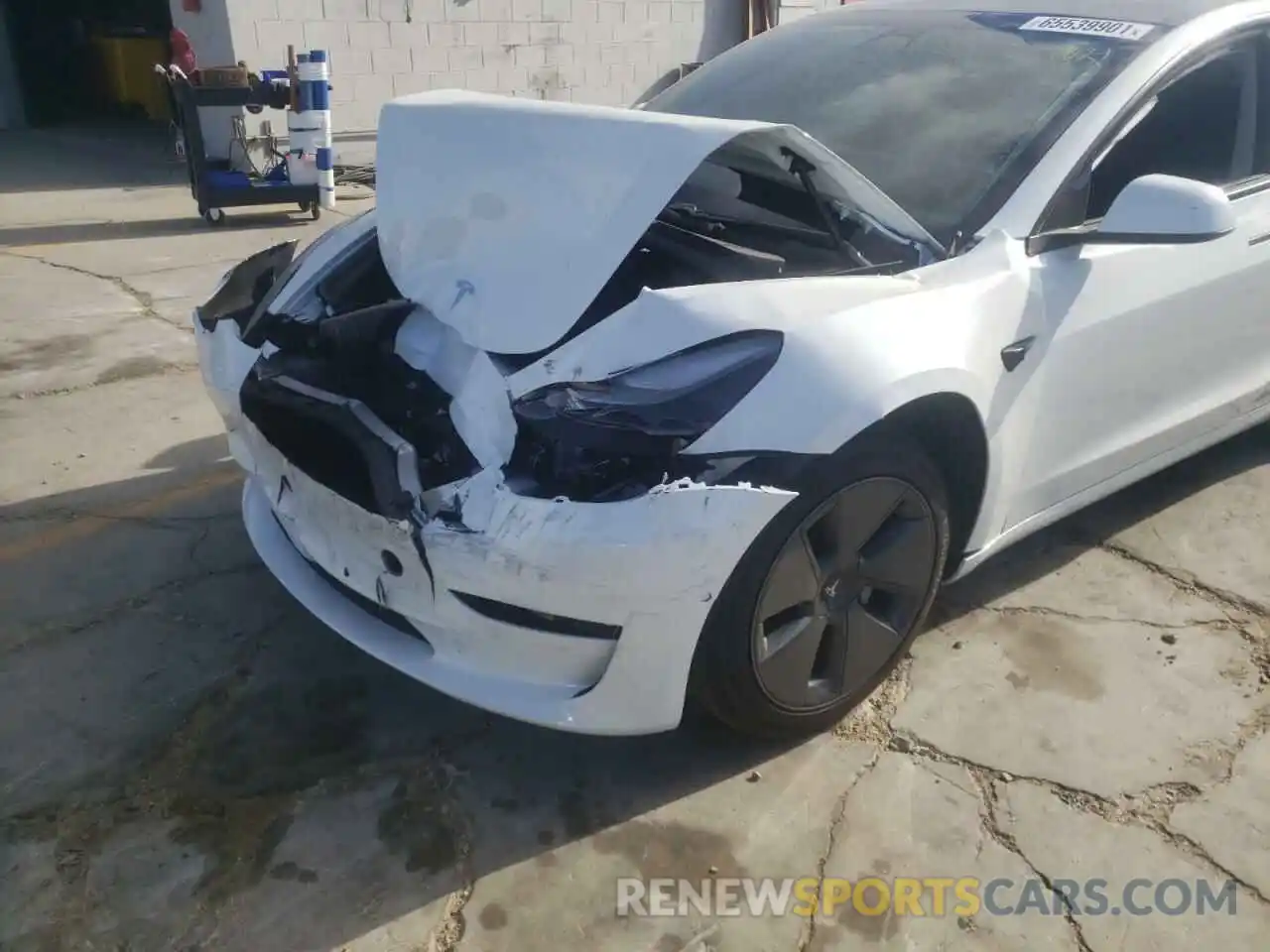 10 Photograph of a damaged car 5YJ3E1EA9MF068813 TESLA MODEL 3 2021