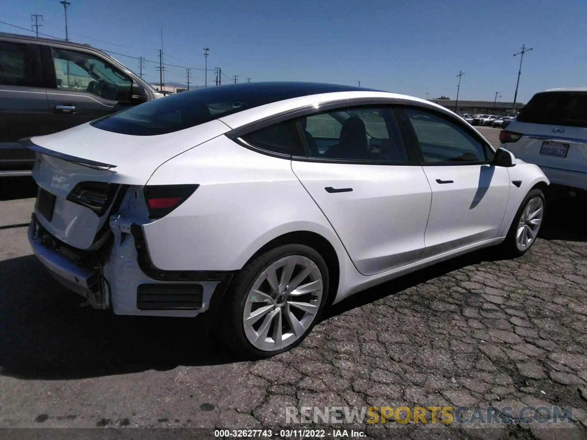 4 Photograph of a damaged car 5YJ3E1EA9MF069038 TESLA MODEL 3 2021