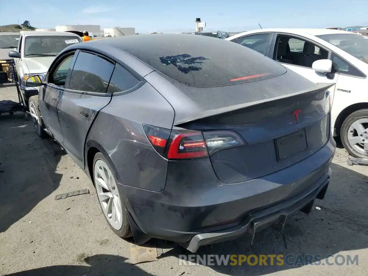 2 Photograph of a damaged car 5YJ3E1EA9MF071050 TESLA MODEL 3 2021