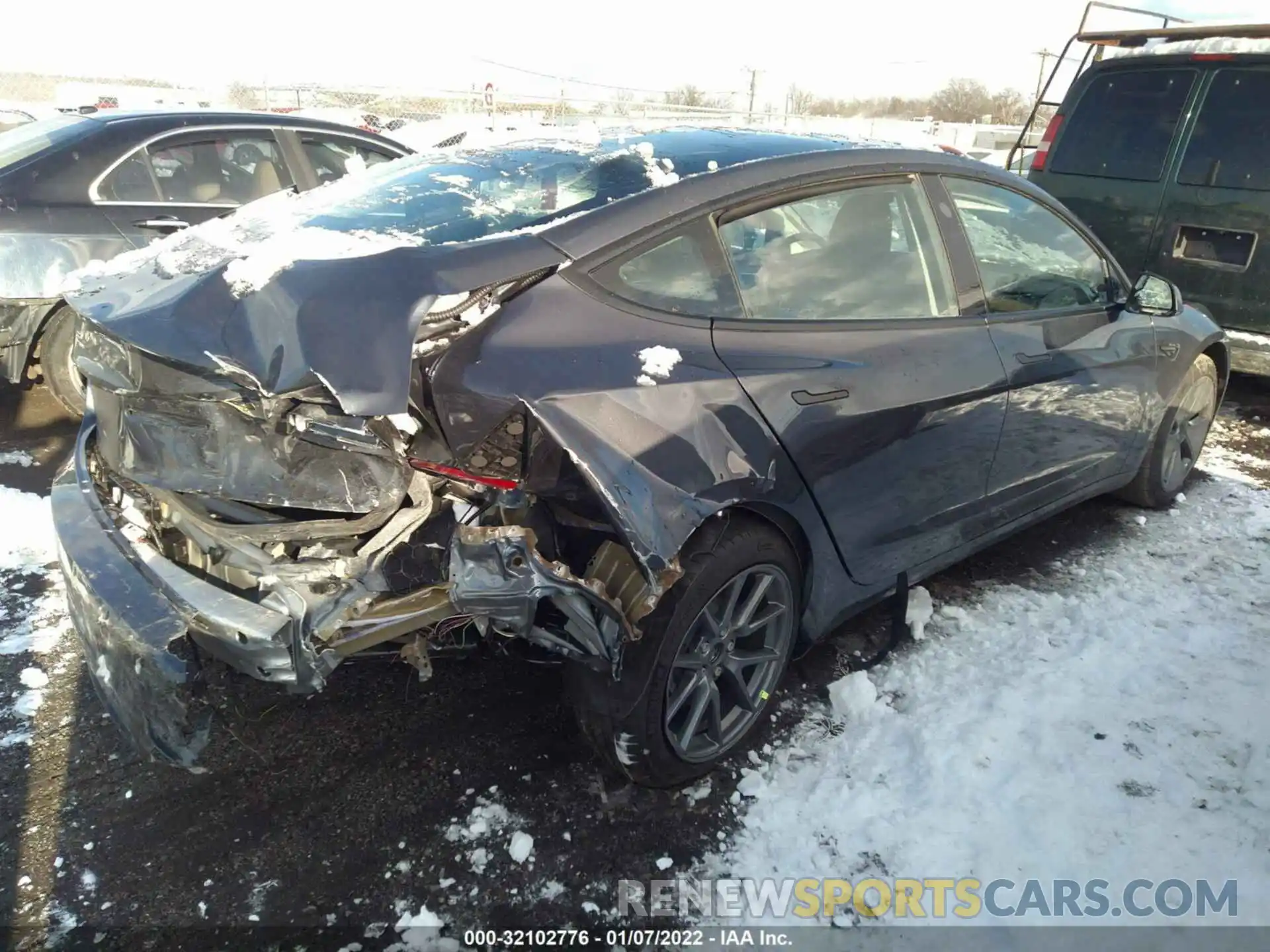 4 Photograph of a damaged car 5YJ3E1EA9MF083022 TESLA MODEL 3 2021