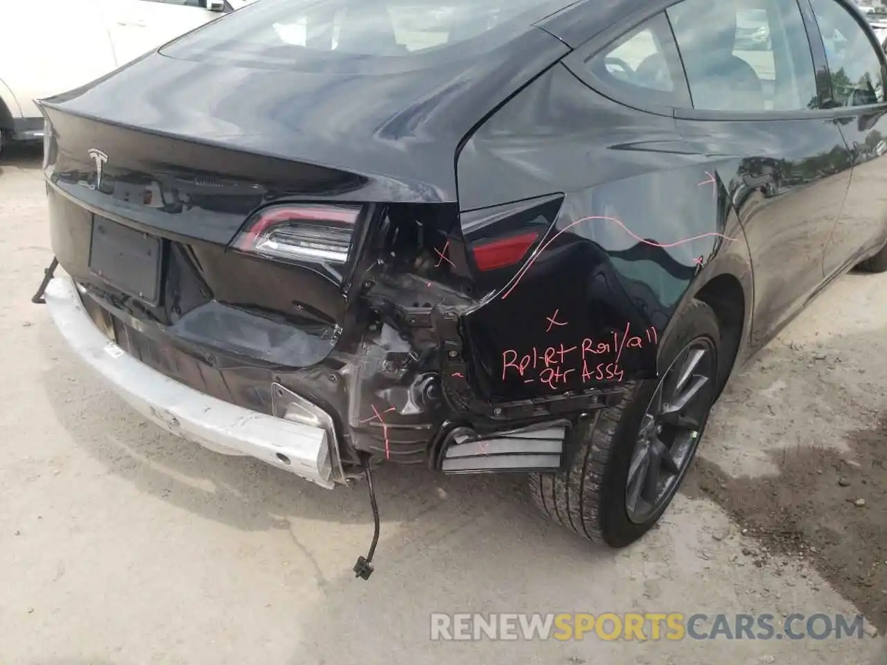 9 Photograph of a damaged car 5YJ3E1EA9MF092805 TESLA MODEL 3 2021