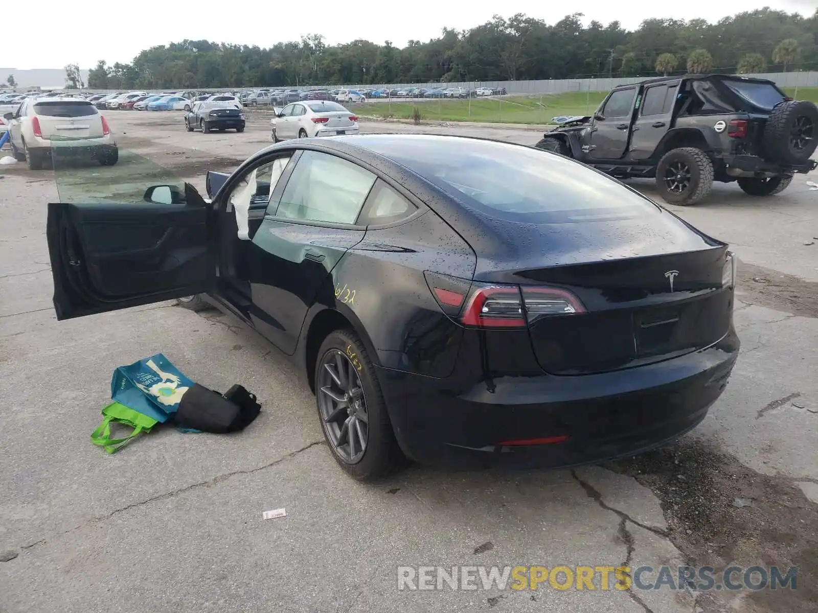 3 Photograph of a damaged car 5YJ3E1EA9MF860461 TESLA MODEL 3 2021