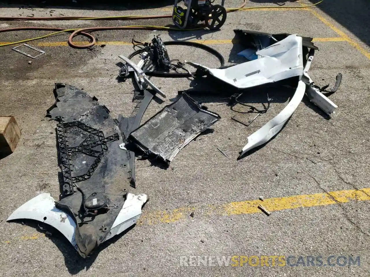 9 Photograph of a damaged car 5YJ3E1EA9MF866681 TESLA MODEL 3 2021