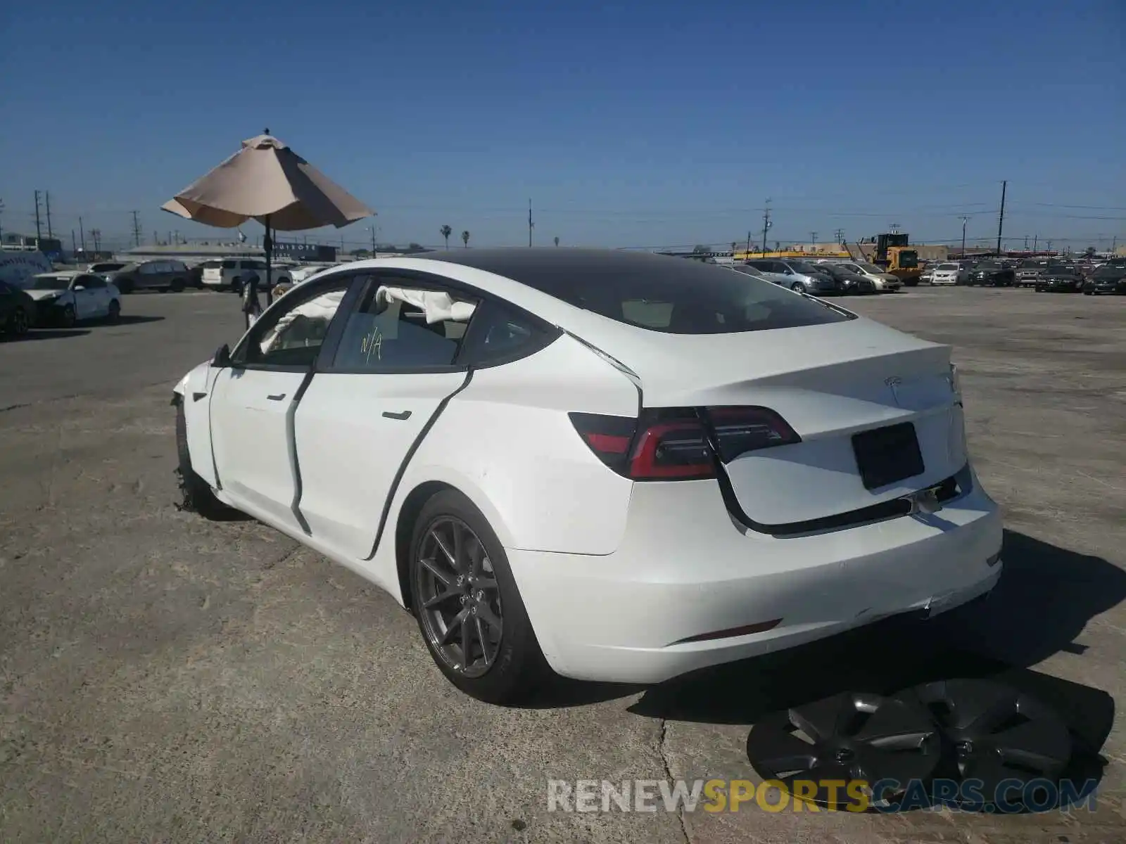 3 Photograph of a damaged car 5YJ3E1EA9MF868088 TESLA MODEL 3 2021