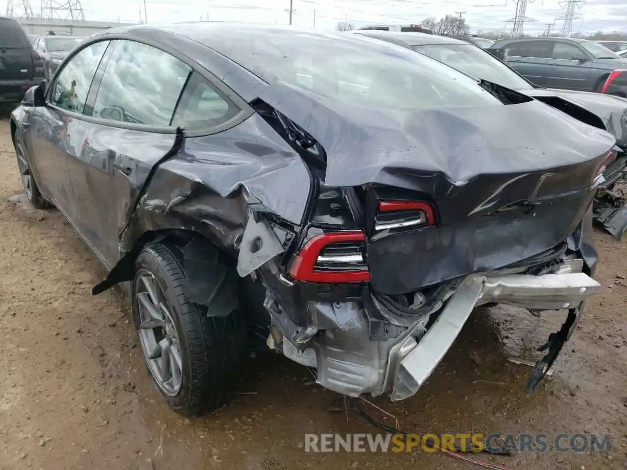 3 Photograph of a damaged car 5YJ3E1EA9MF906113 TESLA MODEL 3 2021