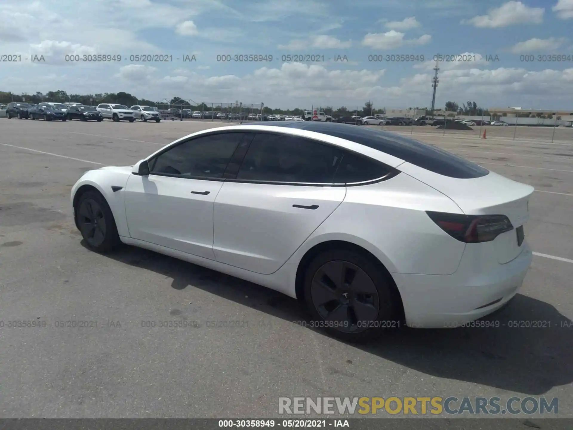 3 Photograph of a damaged car 5YJ3E1EA9MF908685 TESLA MODEL 3 2021