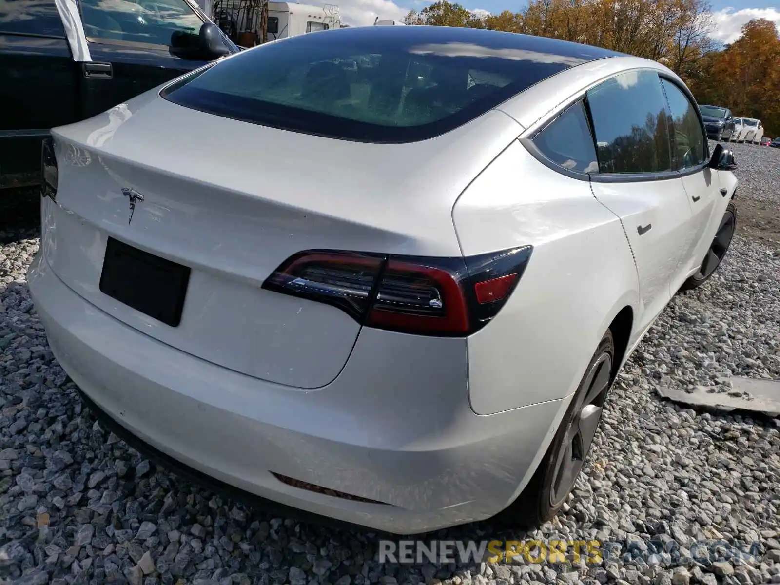 4 Photograph of a damaged car 5YJ3E1EA9MF920979 TESLA MODEL 3 2021