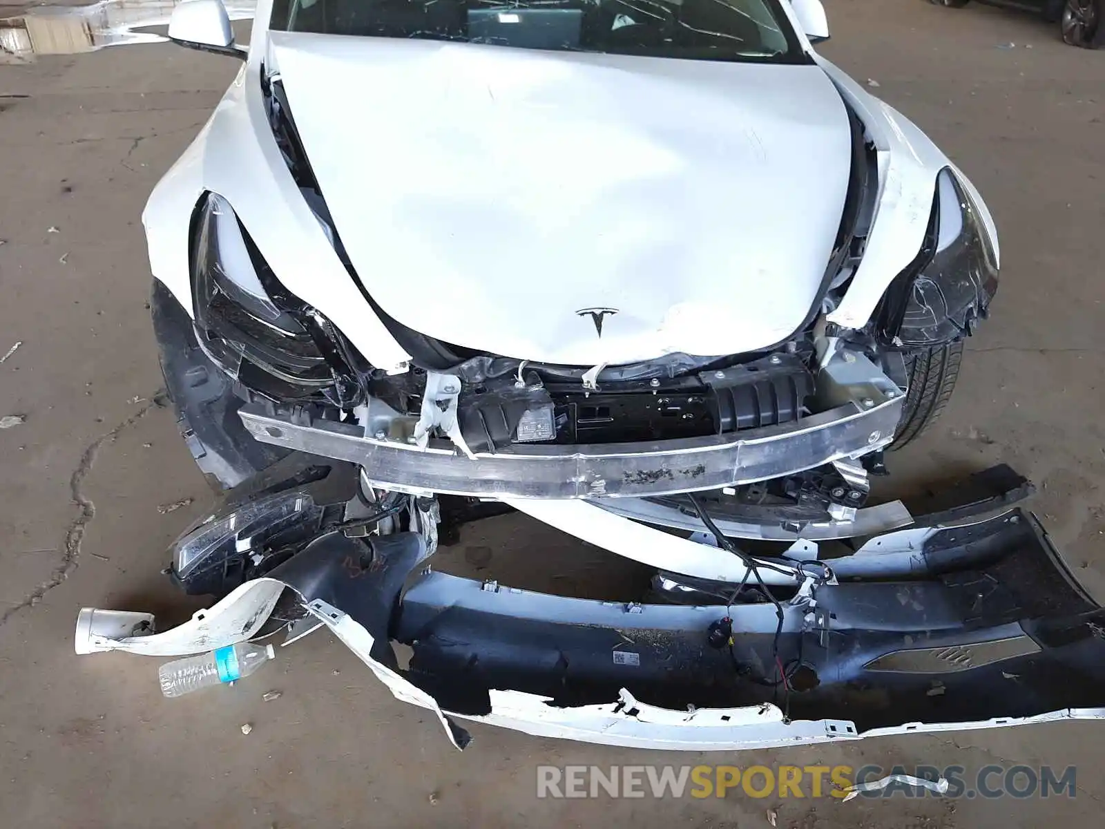 9 Photograph of a damaged car 5YJ3E1EA9MF928550 TESLA MODEL 3 2021