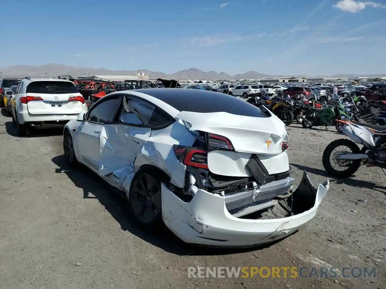 3 Photograph of a damaged car 5YJ3E1EA9MF929875 TESLA MODEL 3 2021