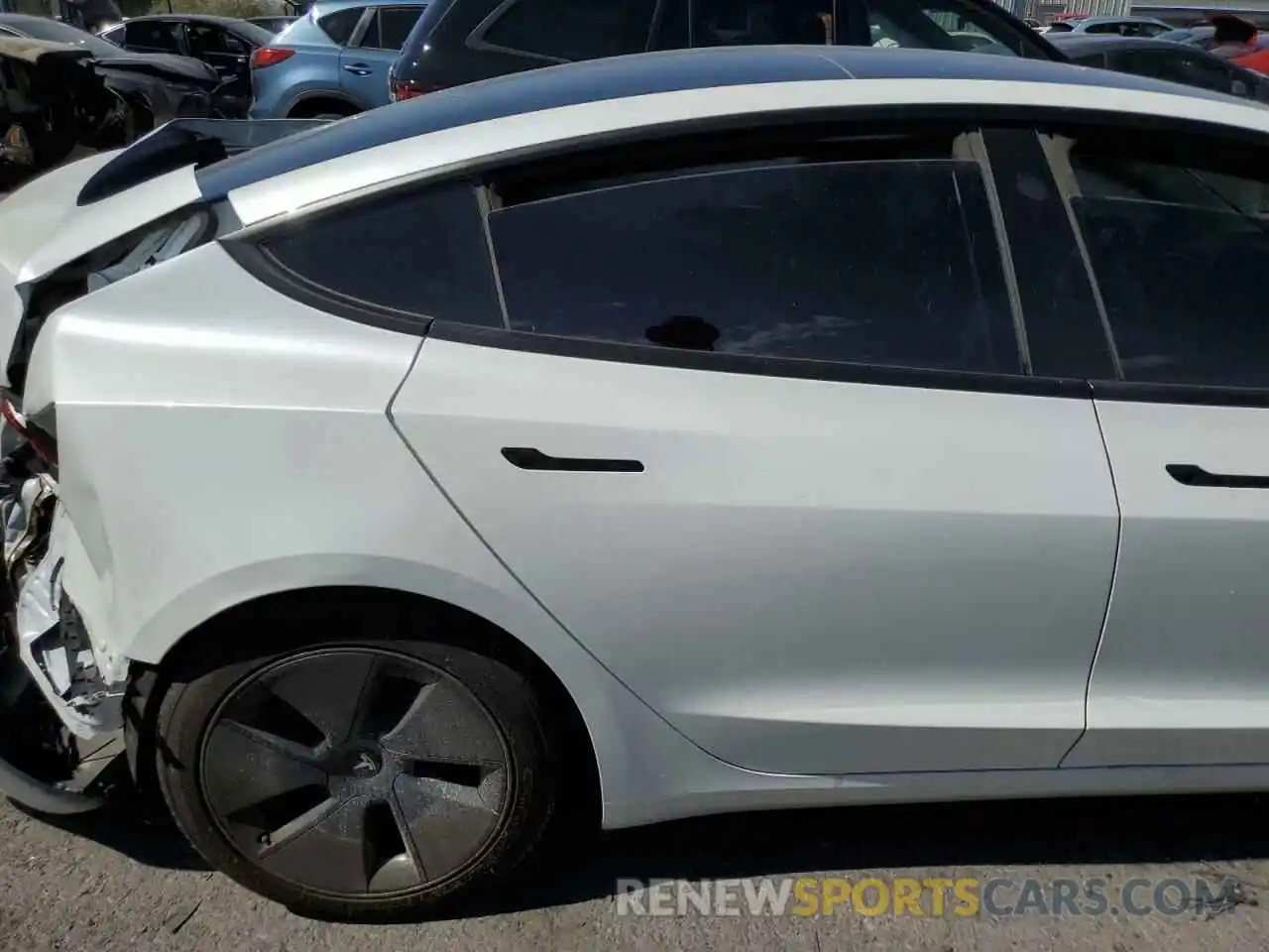 6 Photograph of a damaged car 5YJ3E1EA9MF929875 TESLA MODEL 3 2021