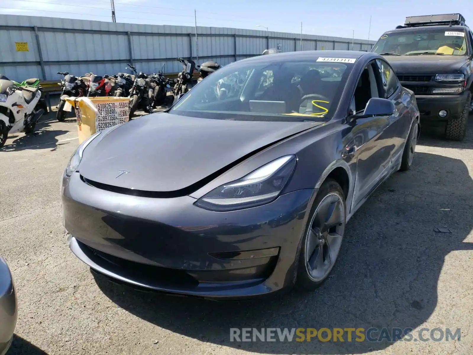 2 Photograph of a damaged car 5YJ3E1EA9MF943100 TESLA MODEL 3 2021