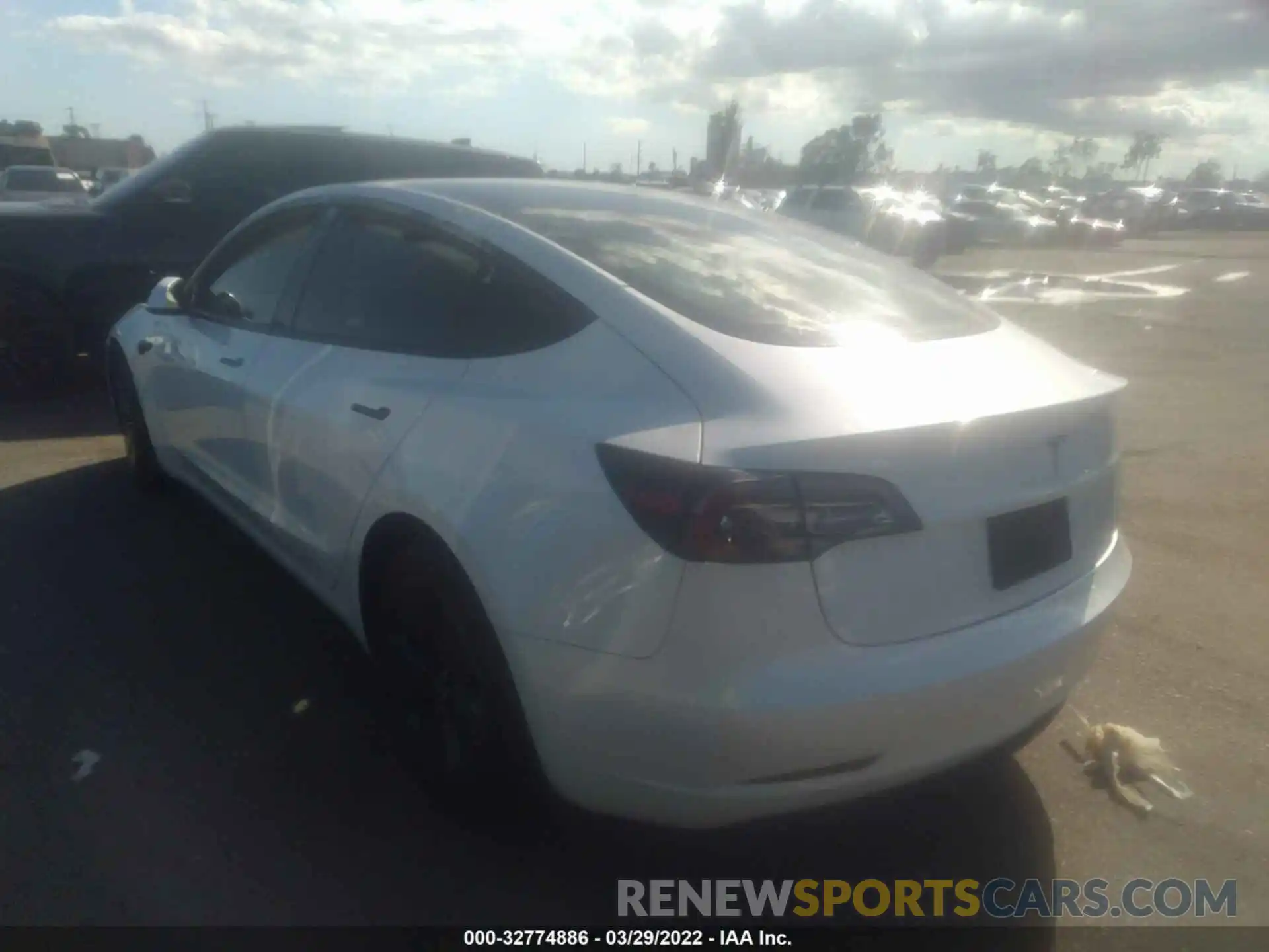 3 Photograph of a damaged car 5YJ3E1EAXMF015778 TESLA MODEL 3 2021