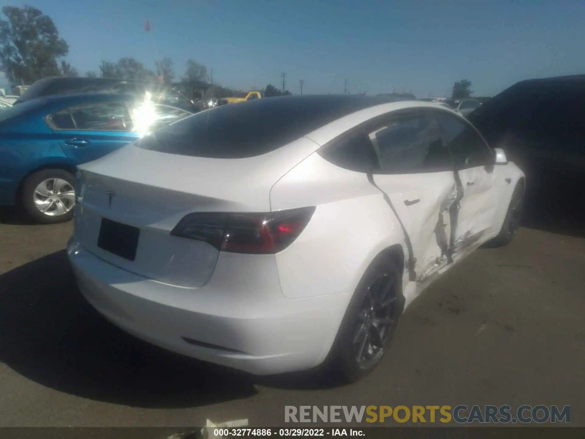 4 Photograph of a damaged car 5YJ3E1EAXMF015778 TESLA MODEL 3 2021