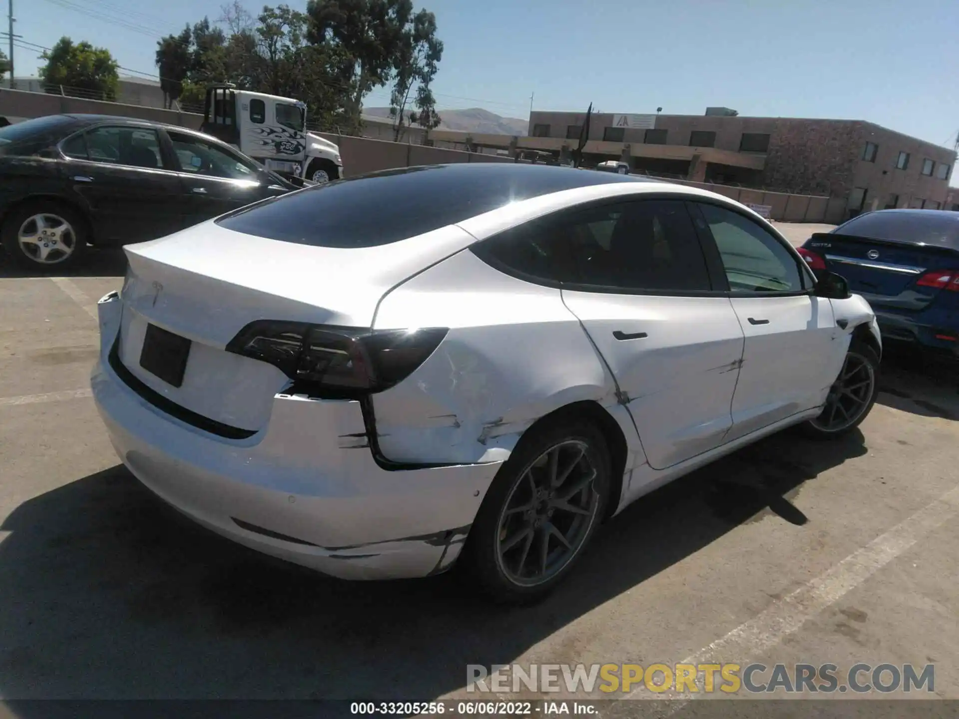 4 Photograph of a damaged car 5YJ3E1EAXMF017515 TESLA MODEL 3 2021