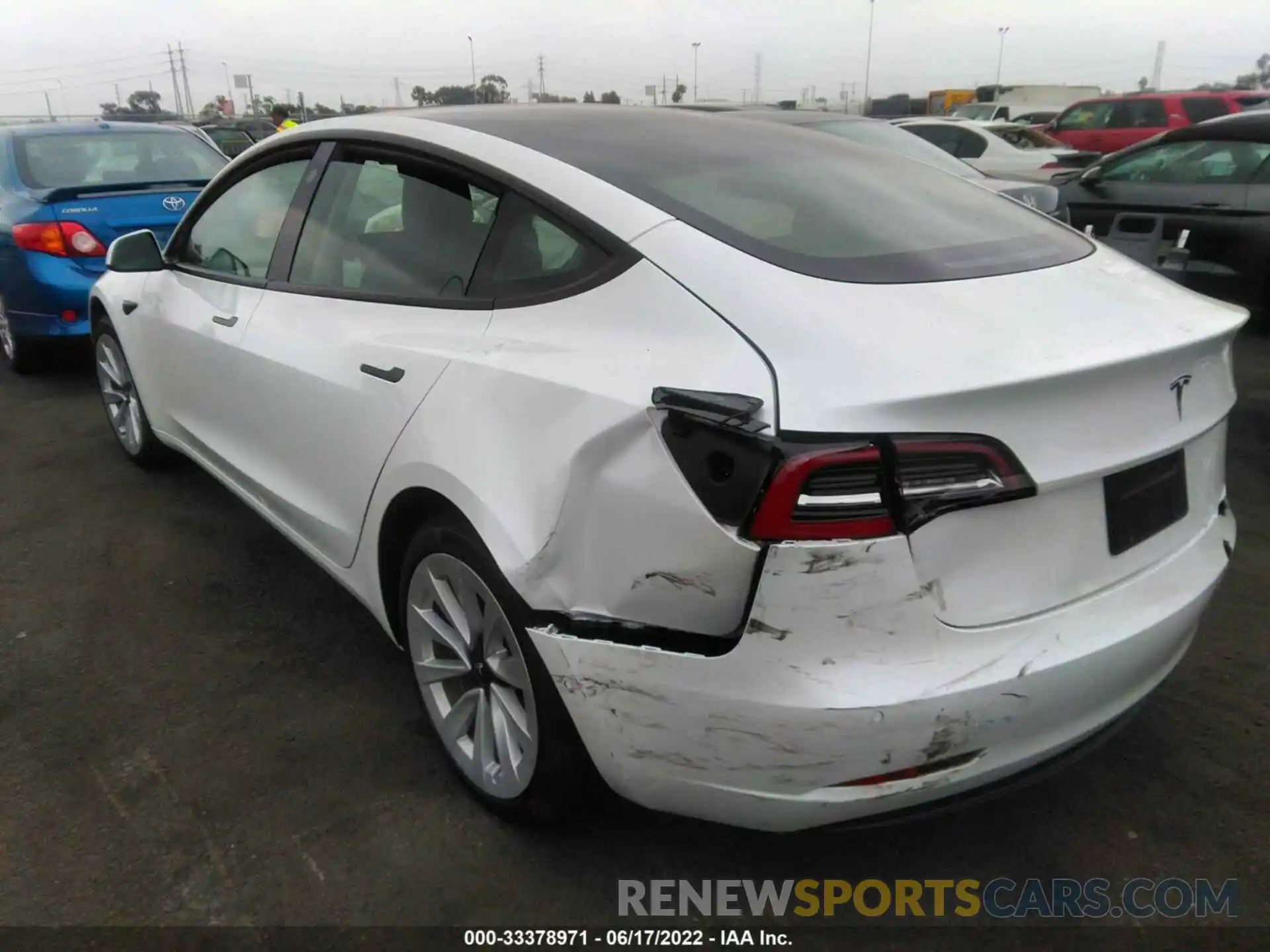 3 Photograph of a damaged car 5YJ3E1EAXMF017921 TESLA MODEL 3 2021