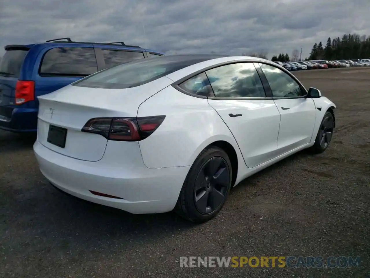 4 Photograph of a damaged car 5YJ3E1EAXMF045458 TESLA MODEL 3 2021