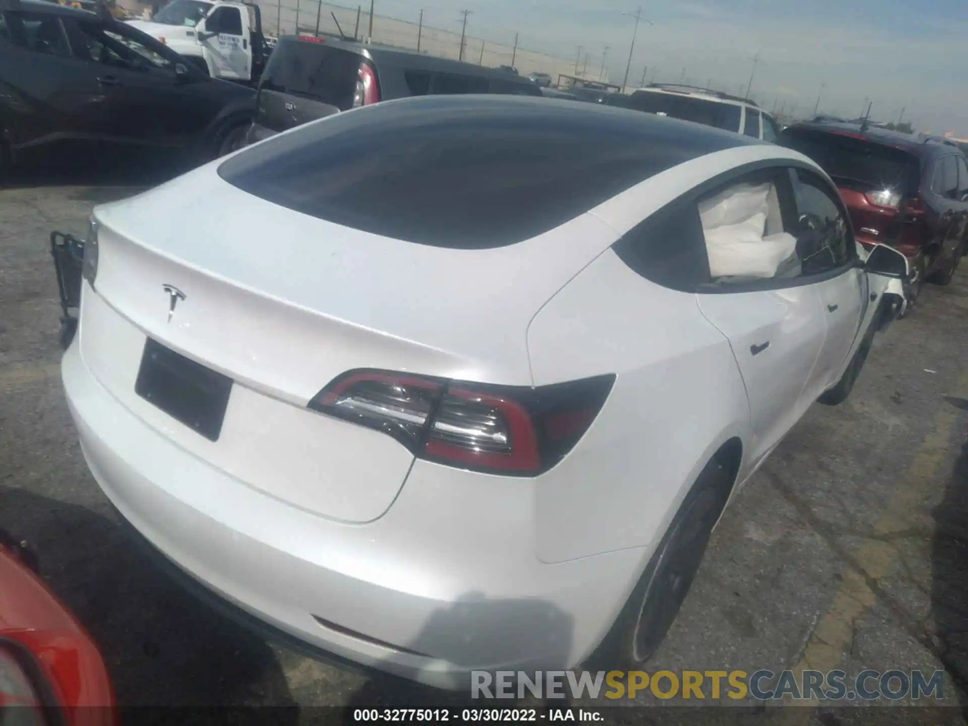 4 Photograph of a damaged car 5YJ3E1EAXMF051227 TESLA MODEL 3 2021