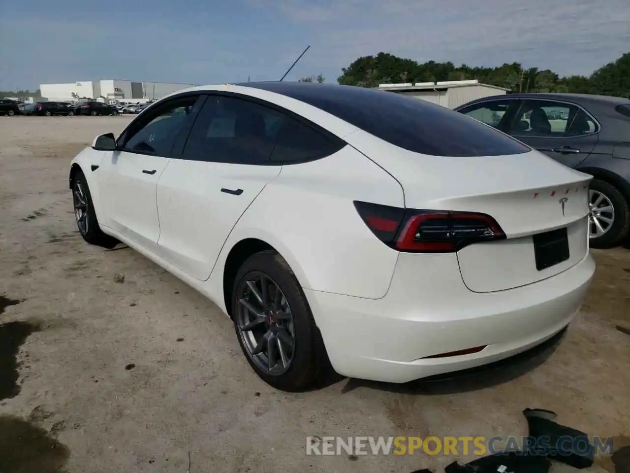 3 Photograph of a damaged car 5YJ3E1EAXMF062096 TESLA MODEL 3 2021