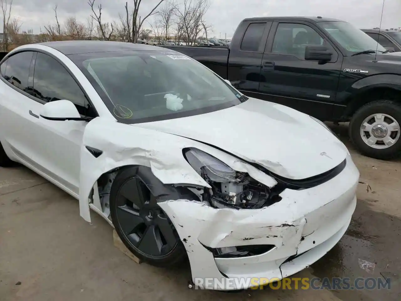 9 Photograph of a damaged car 5YJ3E1EAXMF093901 TESLA MODEL 3 2021