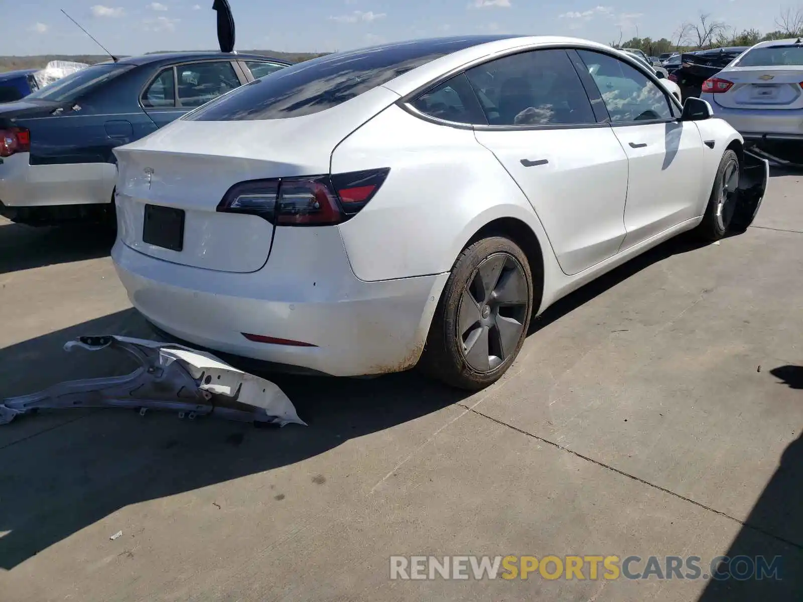 4 Photograph of a damaged car 5YJ3E1EAXMF853745 TESLA MODEL 3 2021