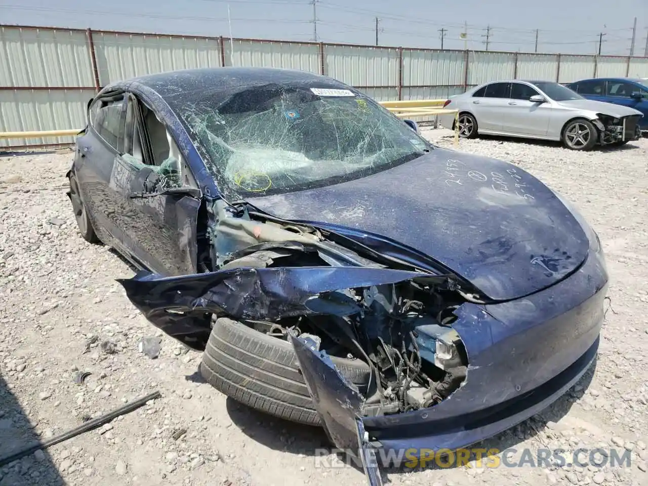 1 Photograph of a damaged car 5YJ3E1EAXMF856841 TESLA MODEL 3 2021