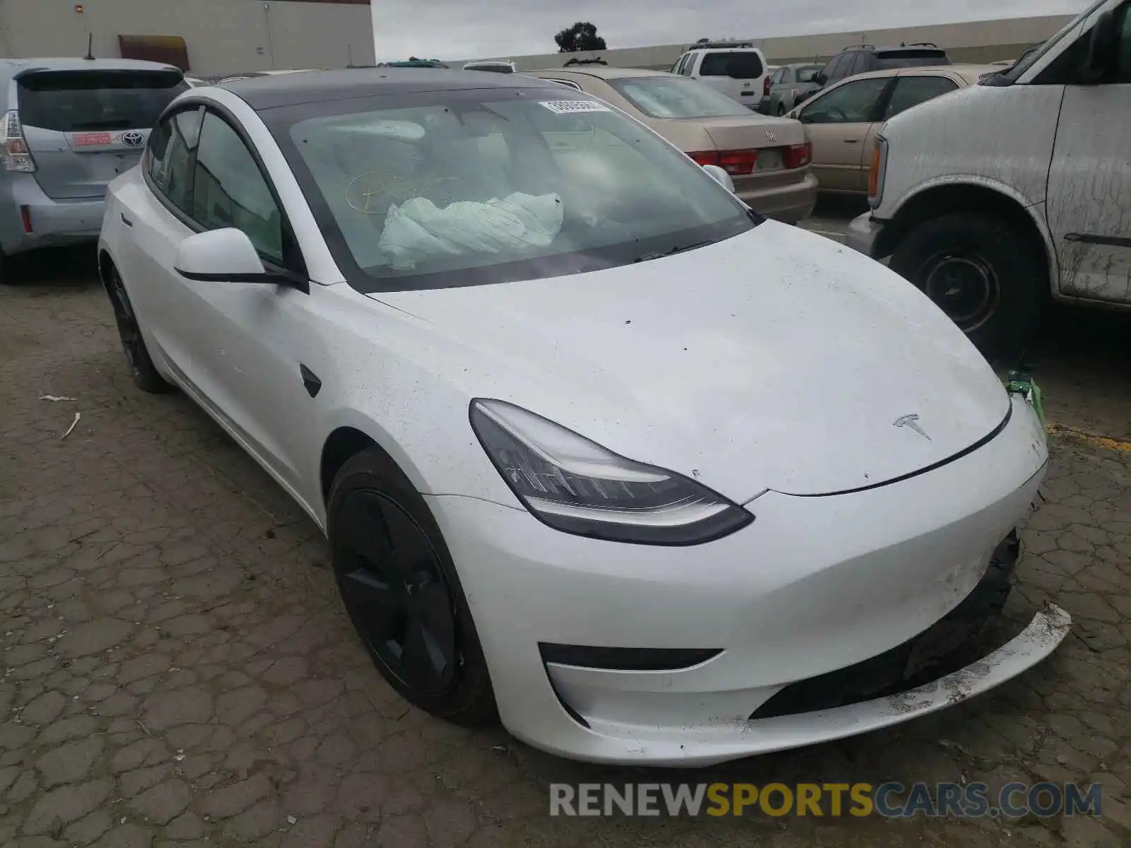 1 Photograph of a damaged car 5YJ3E1EAXMF858881 TESLA MODEL 3 2021