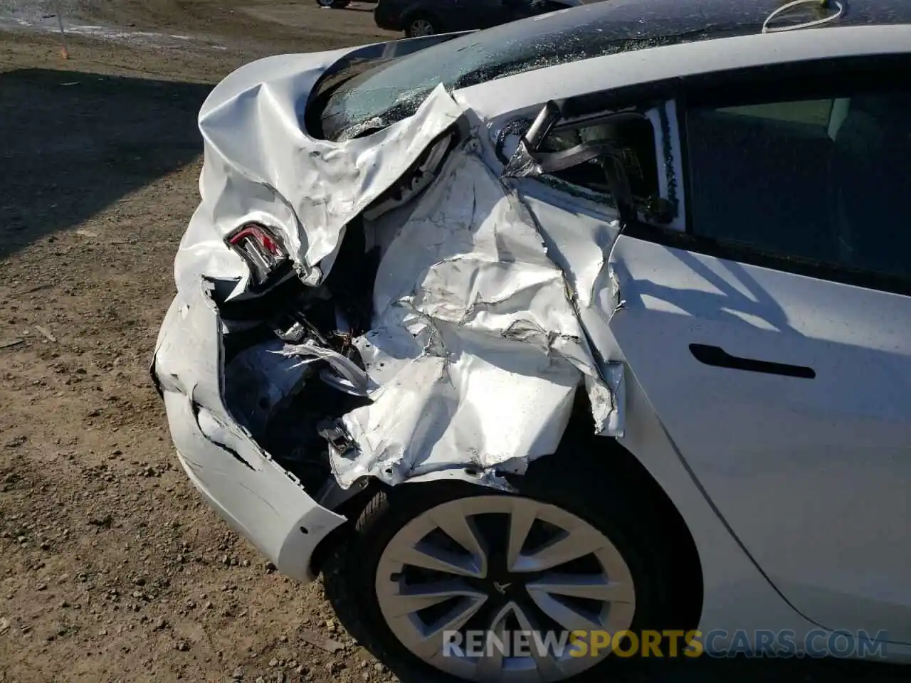 9 Photograph of a damaged car 5YJ3E1EAXMF870402 TESLA MODEL 3 2021