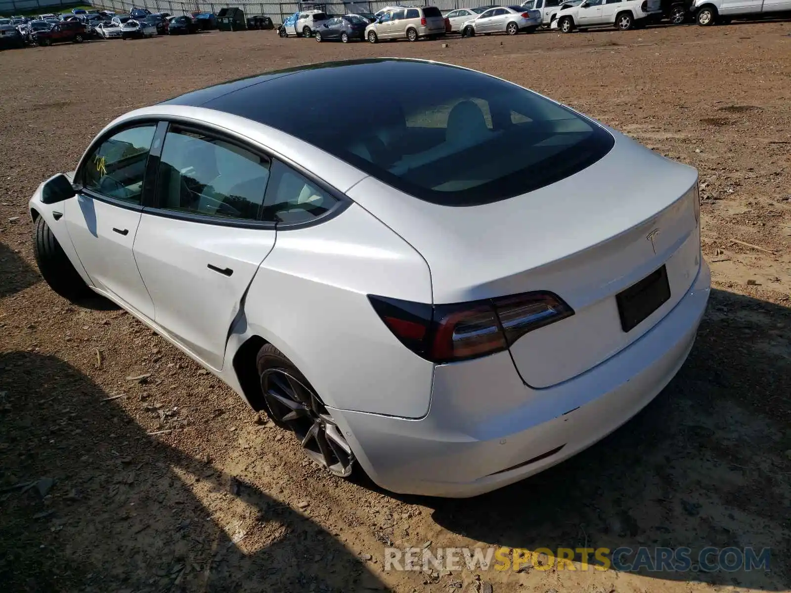 3 Photograph of a damaged car 5YJ3E1EAXMF915824 TESLA MODEL 3 2021