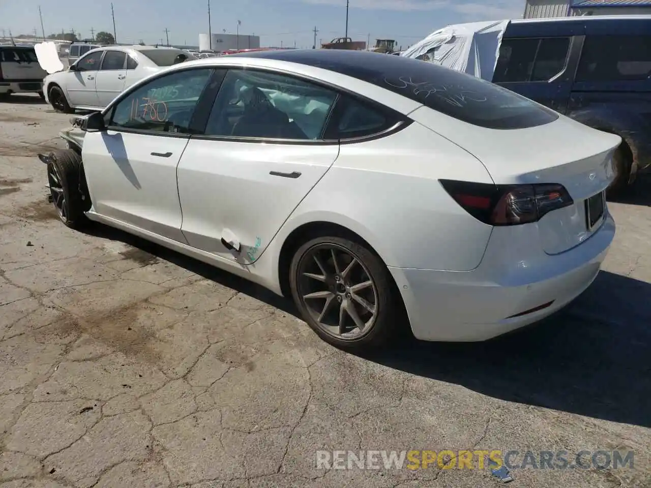 3 Photograph of a damaged car 5YJ3E1EAXMF919792 TESLA MODEL 3 2021