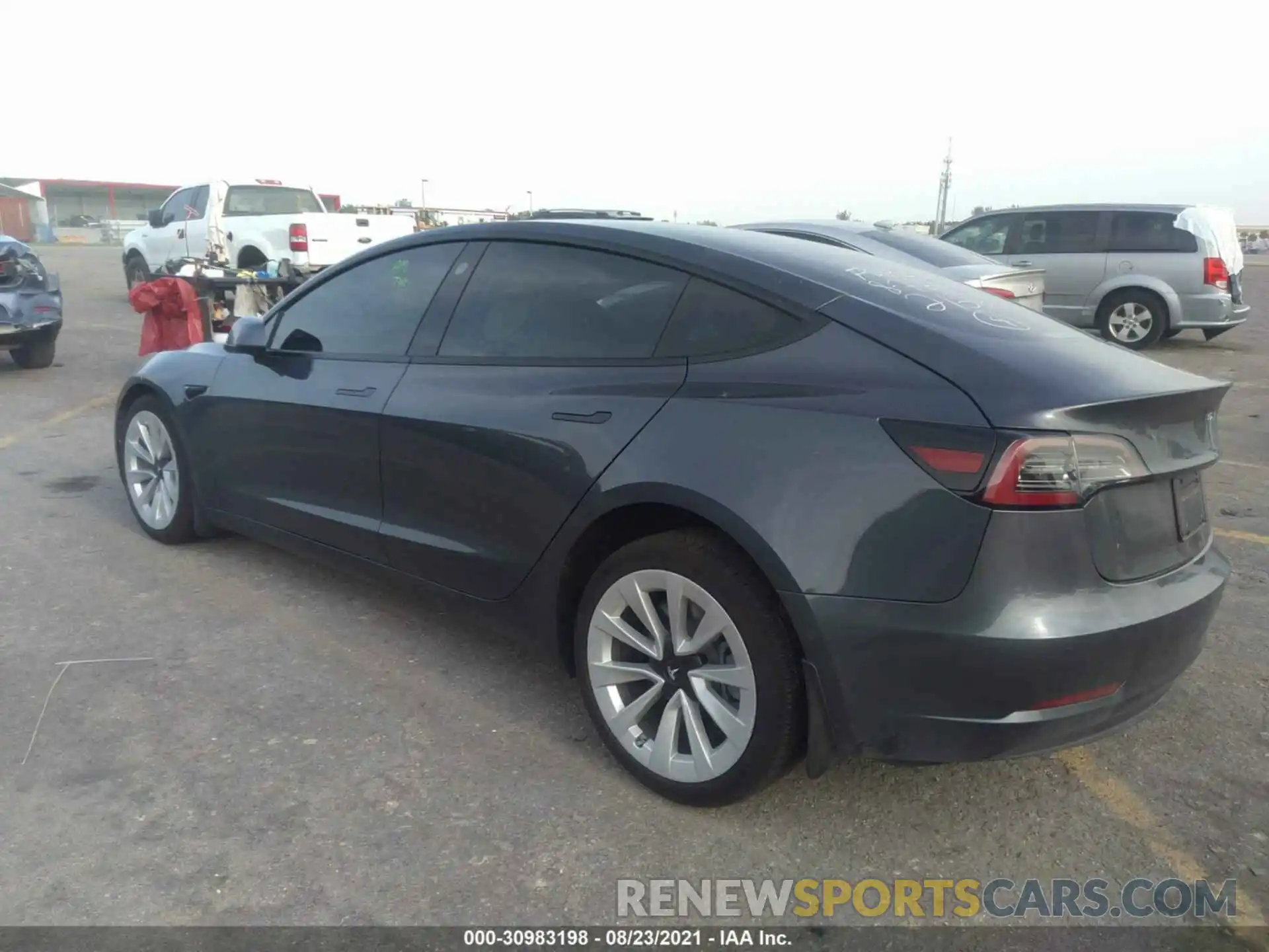 3 Photograph of a damaged car 5YJ3E1EAXMF922126 TESLA MODEL 3 2021