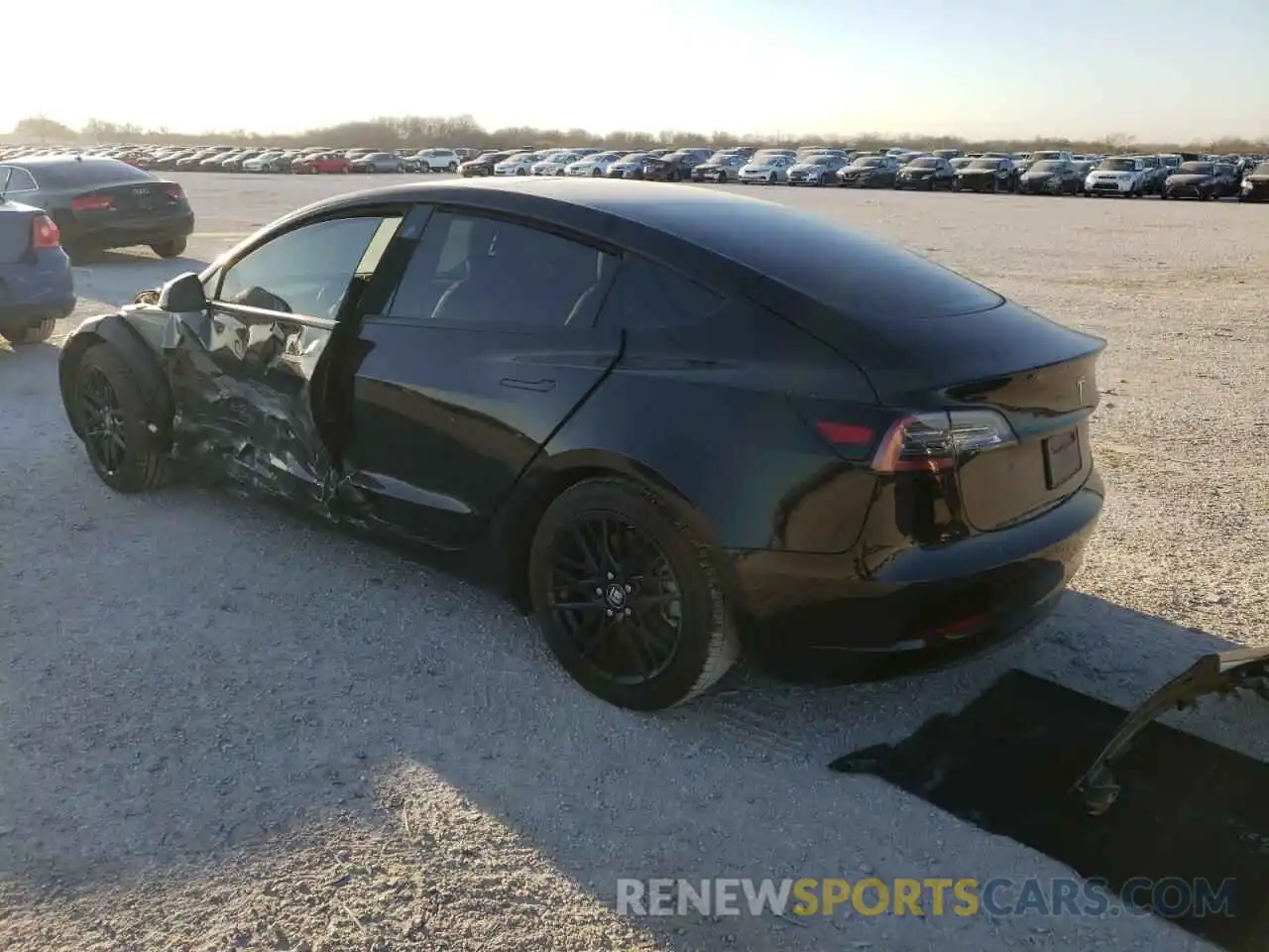 3 Photograph of a damaged car 5YJ3E1EAXMF986800 TESLA MODEL 3 2021