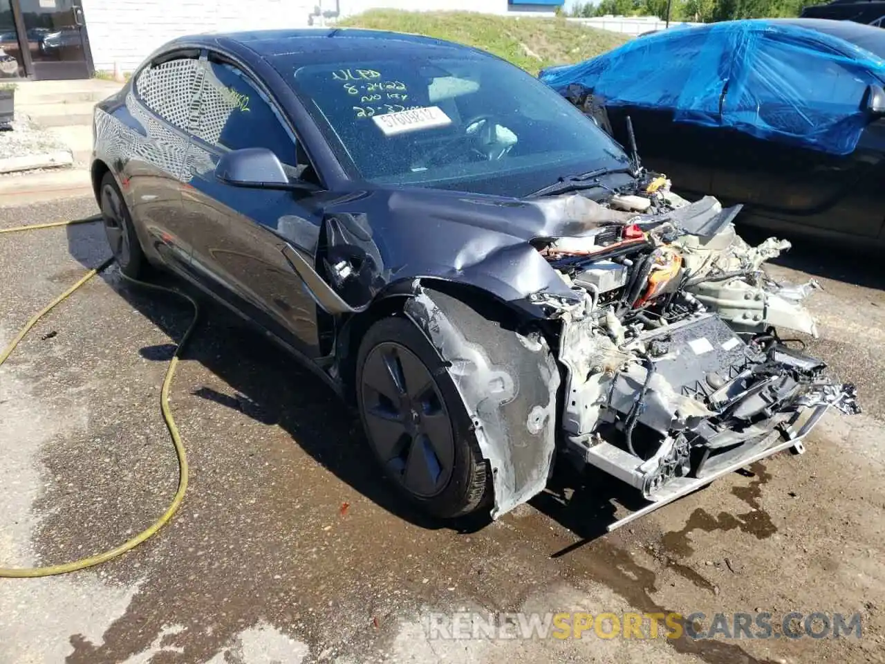 1 Фотография поврежденного автомобиля 5YJ3E1EB0MF034204 TESLA MODEL 3 2021