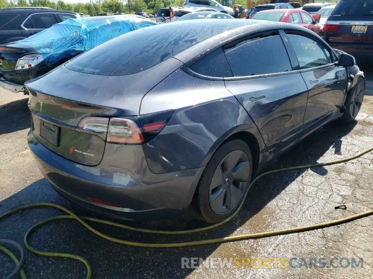 4 Фотография поврежденного автомобиля 5YJ3E1EB0MF034204 TESLA MODEL 3 2021